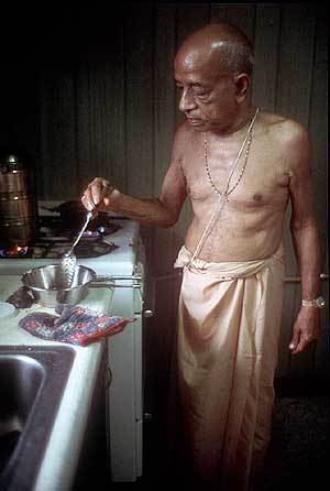 Prabhupada Cooking: