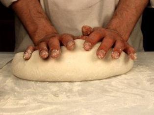 kneading dough: 